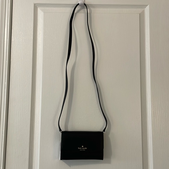 SOLD Kate Spade Small Crossbody Purse - Picture 2 of 9